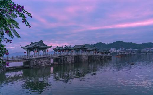 Dawn Guangji Bridge