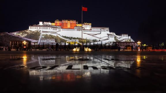 Lhasa Night