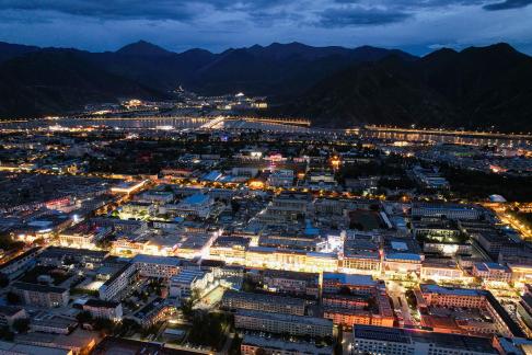 Red and White Symphony 9