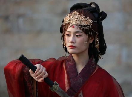 Beauty in ancient costume 1