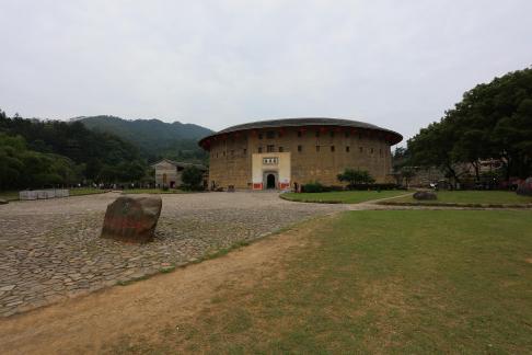 Between the surrounding areas 5