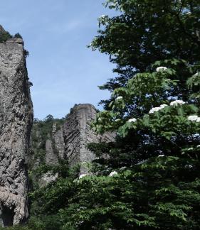 Beautiful mountains and rivers 6