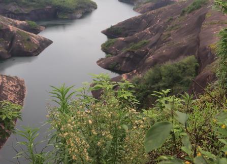 The Beauty of Mountains and Rivers4