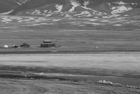 Seeing the snow capped mountains 10