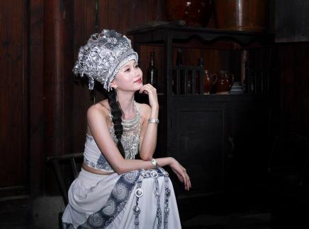 Miao Family Kitchen Pretty Girl