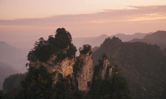 Between Yunshan Mountains 29