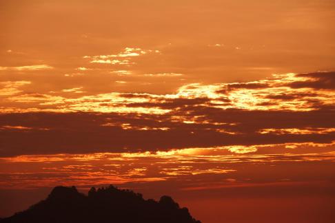 Between Yunshan Mountains 31