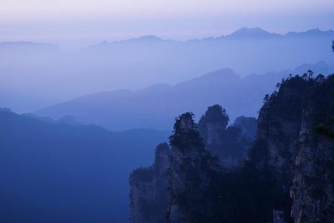Between Yunshan Mountains 32