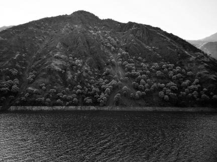 Mountains and waters intertwine 21