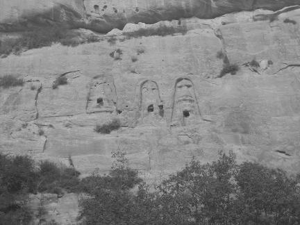 Horseshoe Thousand Buddha 28