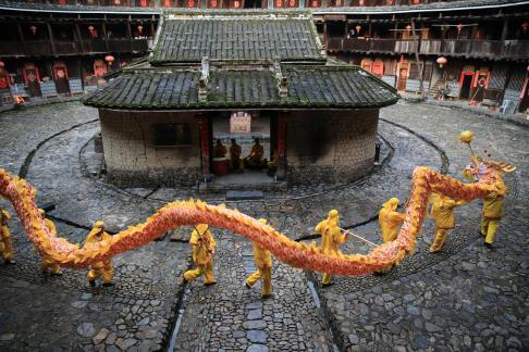 Chinese dragon in Tulou