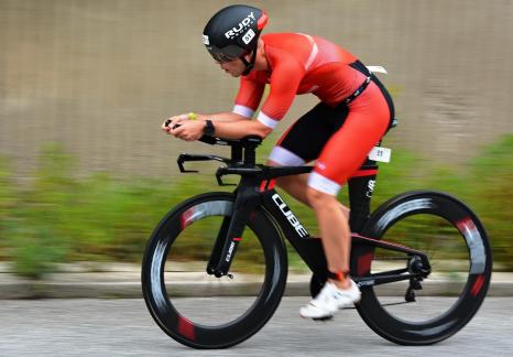 bicycle race driver in red