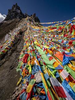 Yunnan Pass Vertical