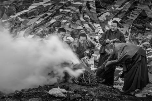 Prayer under the mountain2