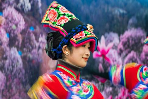 Dancing Chinese girl