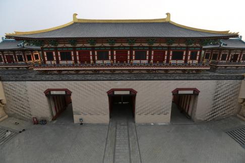 Visit the ancient city 33