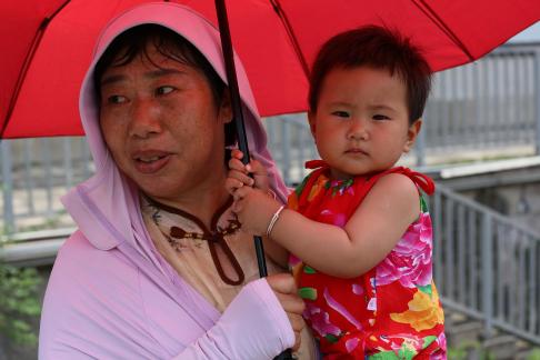 The tenderness under the umbrella