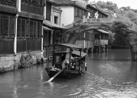 The sound of rowing in Jiangnan 2
