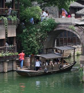 The sound of rowing in Jiangnan 12
