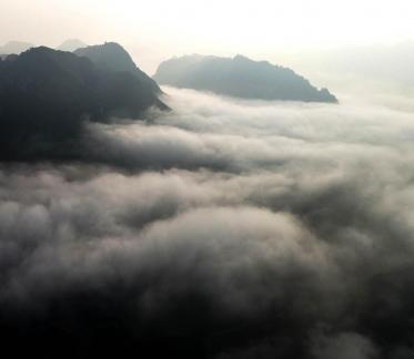 Between Yunshan Mountains 16