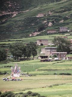 Mountain Dwelling Scene 20