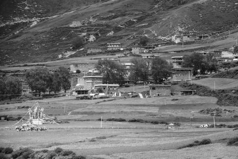 Mountain Dwelling Scene 21