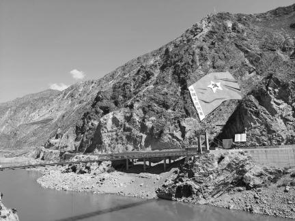 Mountains and waters intertwine 8