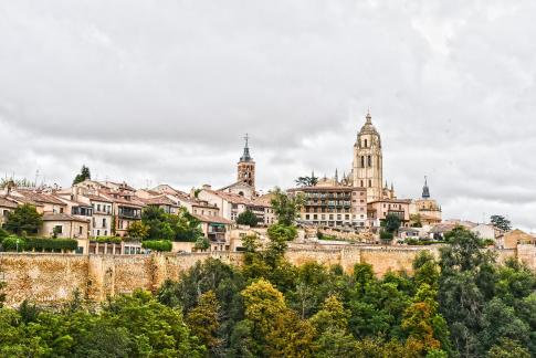 Parada y fonda