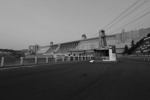 Transverse wave of dam 2