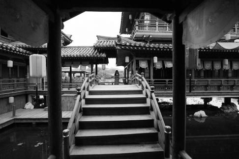 Visit the ancient city 77