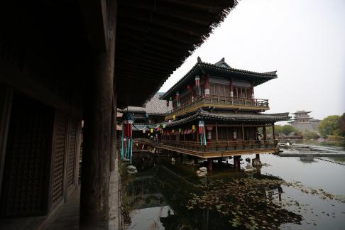 Visit the ancient city 68