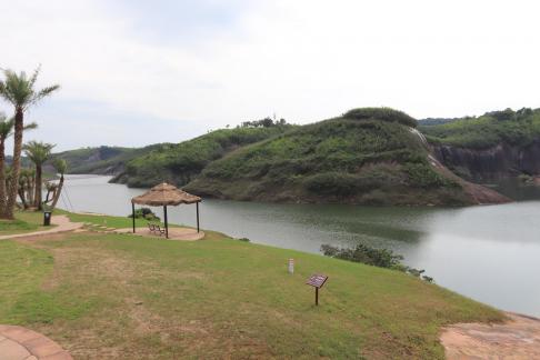 Green bank red rock 12