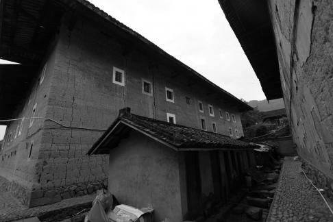 Yellow mud is the wall 1