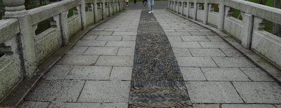 Blue stone pillow green 2