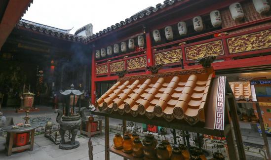 Three Lanes and Seven Alleys 13