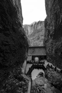 Deep mountains and deep pools 4