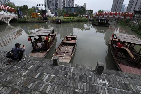 The House by the River 10