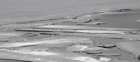 Snowy Lake scenery 20