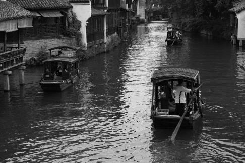 The sound of rowing in Jiangnan 22