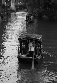 The sound of rowing in Jiangnan 23