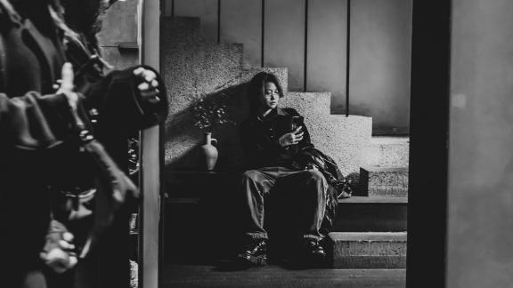 Reflection in the mirror 4