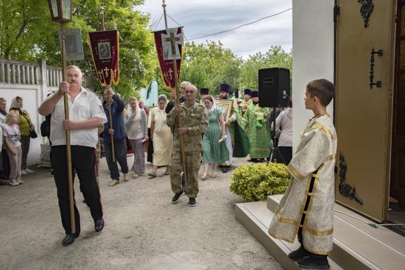 Religious procession in Chernopilly