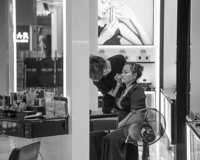Shopping malls in big cities 2