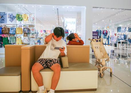 Shopping malls in big cities 15