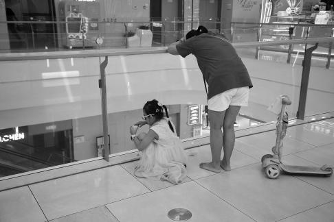 Strolling around the mall 49