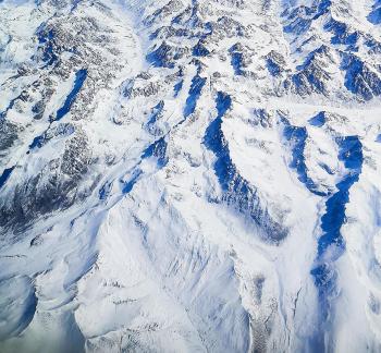 Looking at the glacier from afar 11