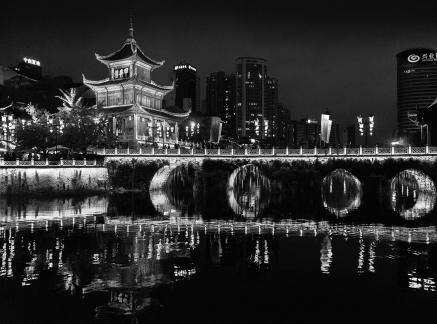 Night view of Xiulou