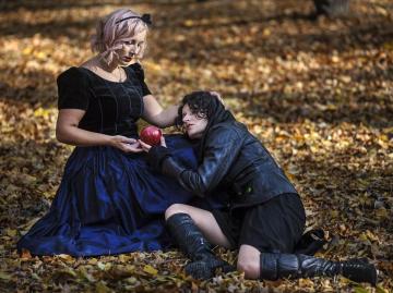Red Apple