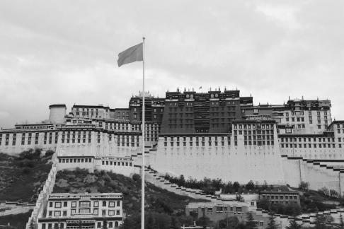 Take a photo in Xizang 25