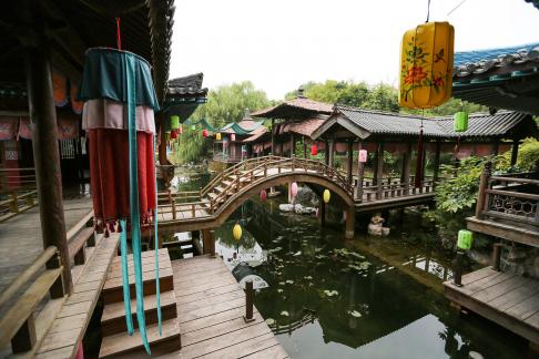 Visit the ancient city 84